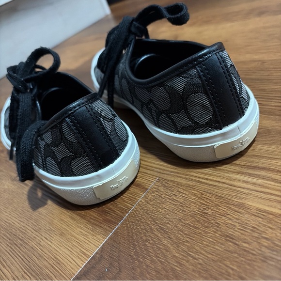 Coach Women's Empire Sneaker Shoe Size 8.5 Black Signature Print Casual Low Top - Picture 3 of 7